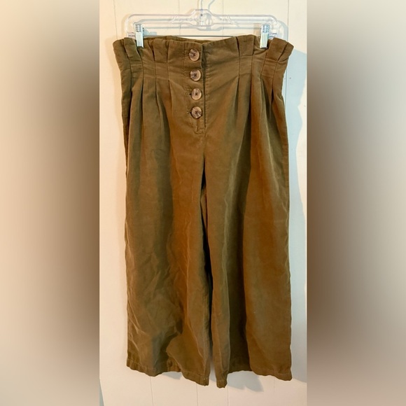 C&V Chelsea & Violet High Waist Green Paper Bag Crop Pants, Size 27 - Picture 2 of 7